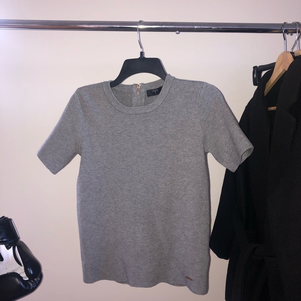 TAHARI grey blouse [size S]